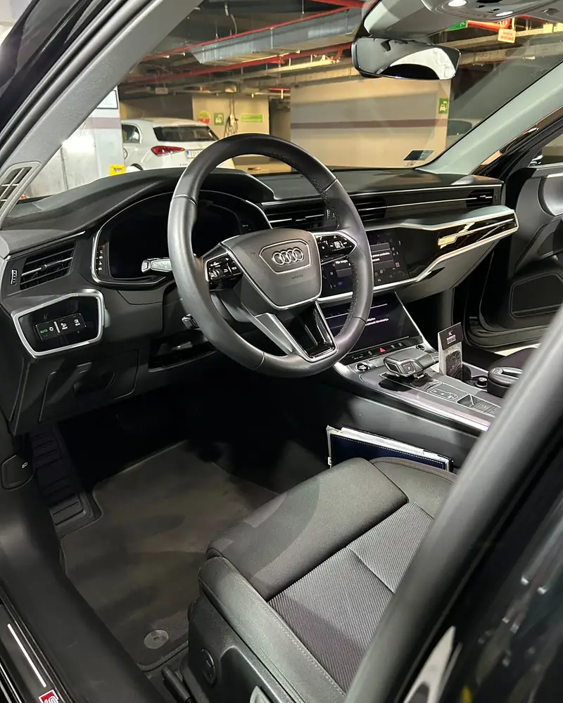 Front cabin of the Audi A6